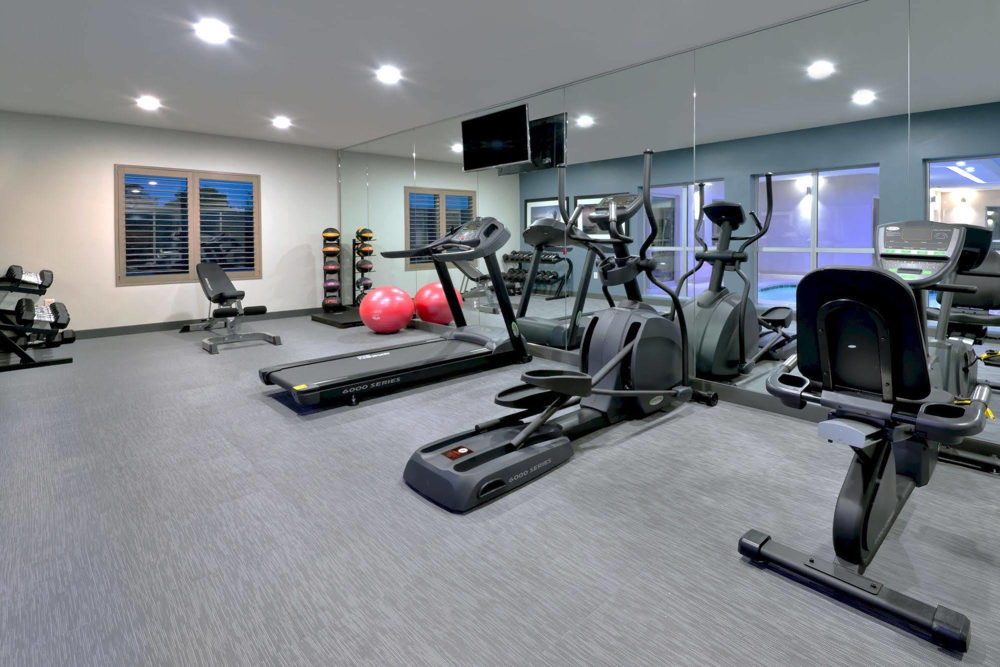 Holiday Inn Express Hotel & Suites Hot Springs By Ihg Экстерьер фото